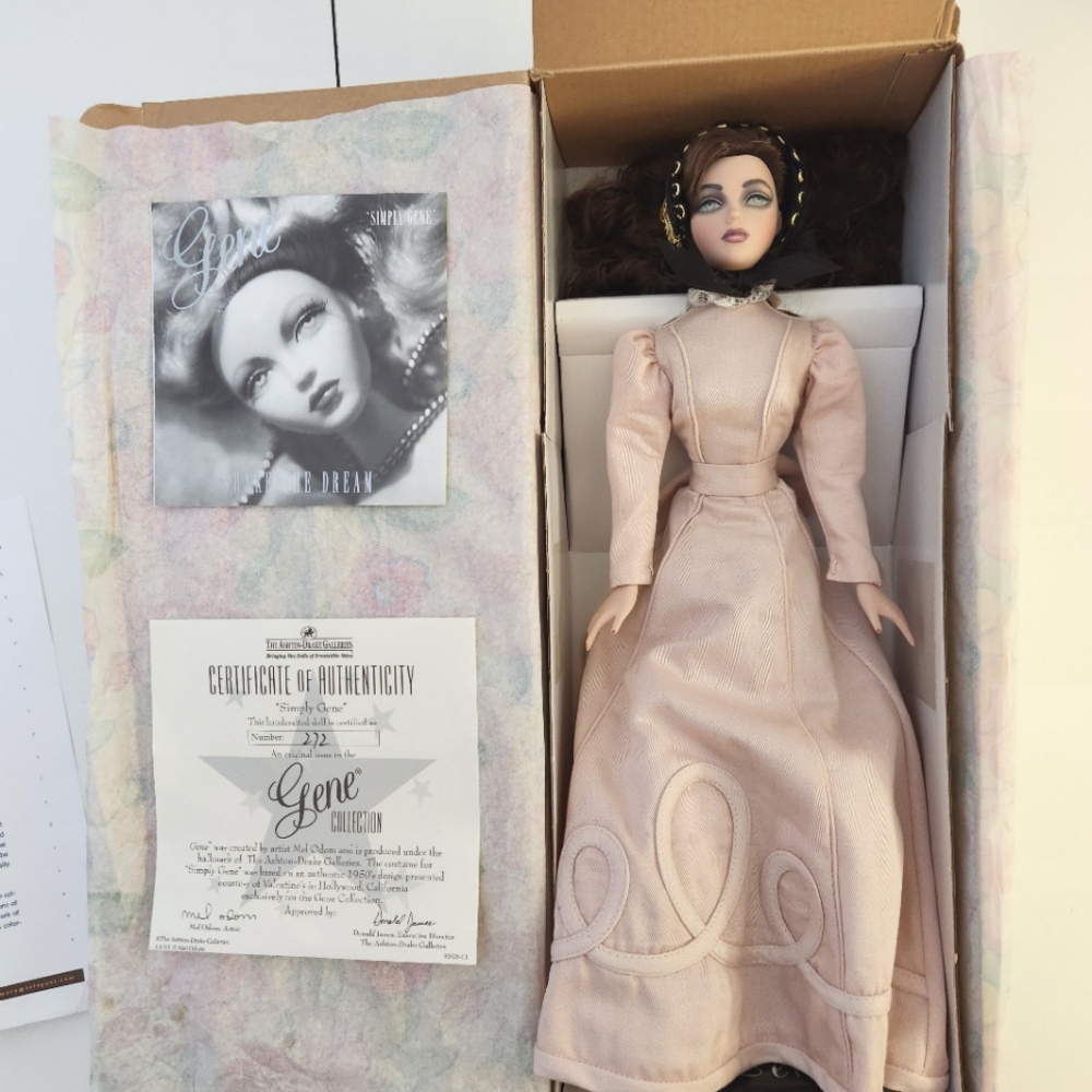 New The Ashton Drake Galleries "Simply Gene" Doll - Picture 4 of 16